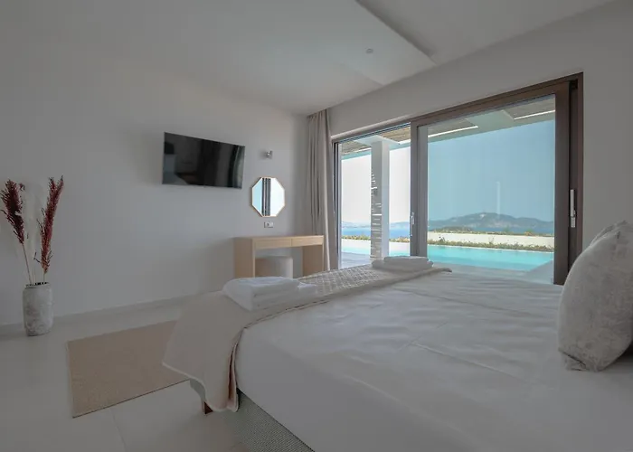 Sienna Private Luxury 别墅 Marathiás